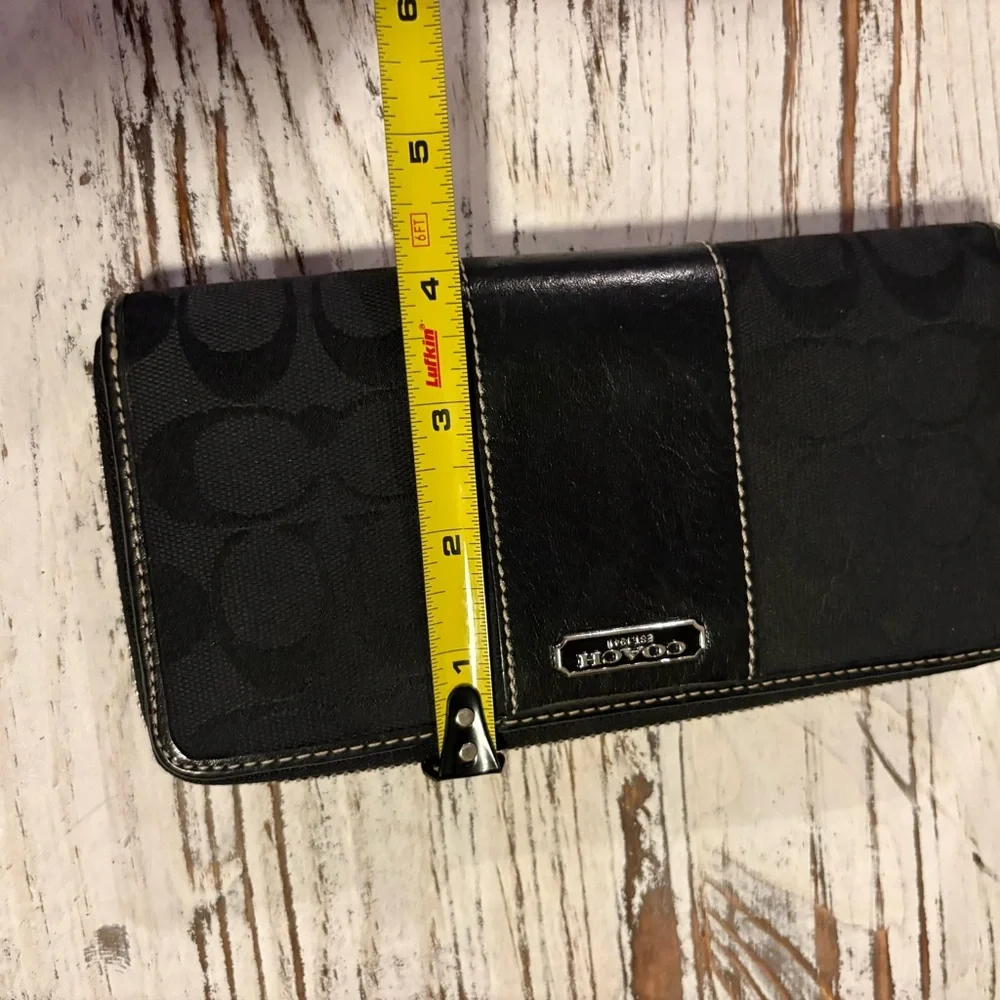 Coach Signature Black Wallet